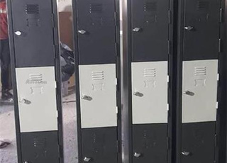 VESTIAIRES MÉTALLIQUES SÉCURITÉ DURABILITÉ A