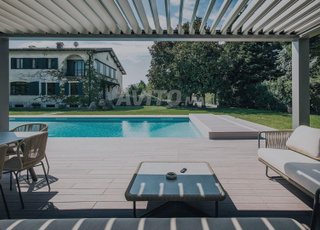 L’art du confort extérieur toute l'année : pergola bioclimatique