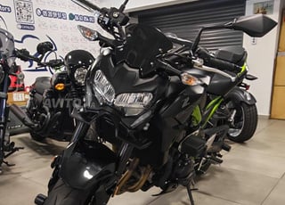 2022 Kawasaki Z900 - 1330 kms