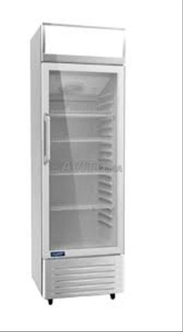 NR-Réfrigérateur d'exposition de boissons à une porte facile à utiliser