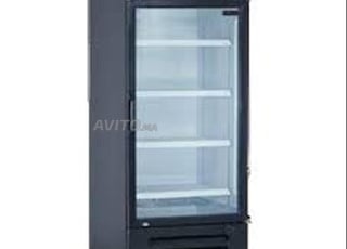 NR-Réfrigérateur d'exposition à une porte pour présenter clairement les boissons