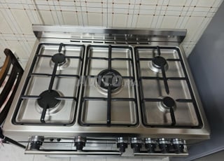 Cuisinière 5 feux Franke, prix négociable