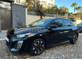Peugeot 208 Diesel Manuelle à Rabat