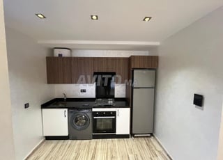 Studio à louer terrasse & parking, CFC