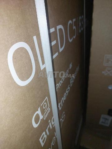 LG OLED EVO 83 C5 LIV A DOMICILE