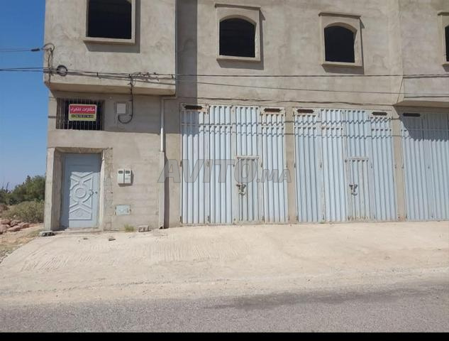 Location grand local commercial à Lahmmadat Ouled Teima