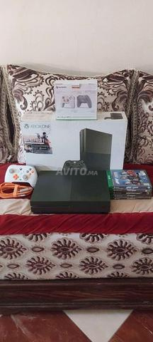 Xbox One S Battlefield Édition Spéciale 1TB avec 10 Jeux