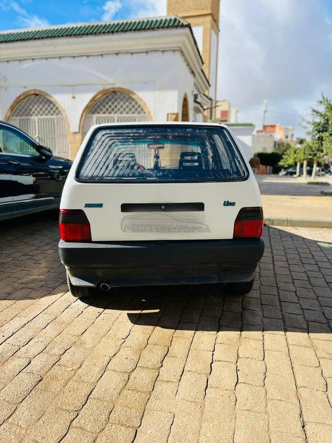 fiat uno .