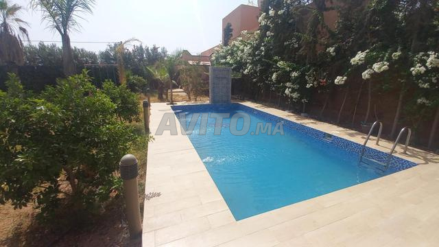 بيع فيلا بمساحة 1300 متر مربع في مراكش