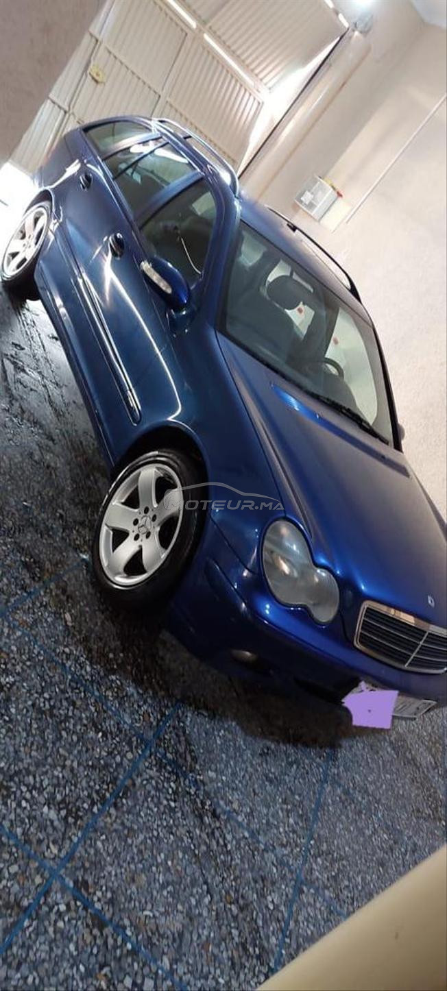 Mercedes-Benz 200 Diesel Manuelle 2001 à Nador