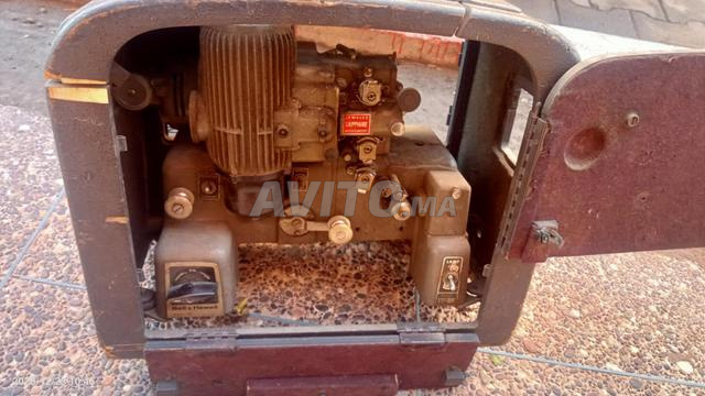 Projecteur Bell Howell 16 mn Année 1940 Mamjarabch - 2