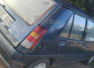 Super 5 modèle 87 moteur Renault en bon état