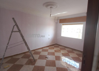 Appartement avec balcon pour employés du secteur public et privé, mariés