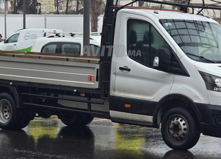 شاحنة مسطحة Transit E350