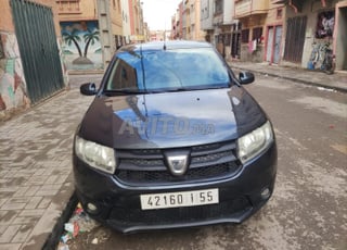 Voiture Dacia Logan en excellent état à Settat