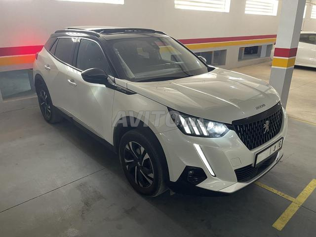 Peugeot 2008 GT Line dédouanée Excellent état - 2