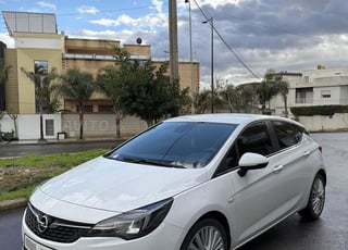 Opel Astra Diesel Manuelle 2021 à Tanger