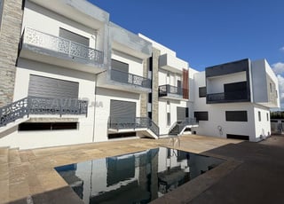 Villas Résidence Neuve a Harhoura Avec piscine