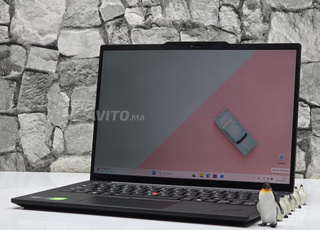 LENOVO Thinkpad T14s Gen5 / Ultra 7 / 32 / 1 To