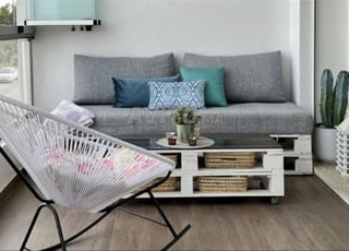 Salon en palettes – Très bon état