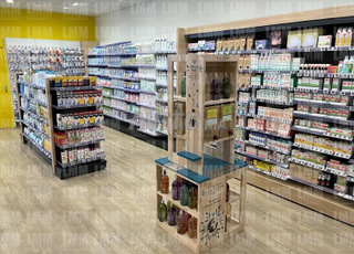 أرفف صيدلية موازية ومستحضرات تجميل lachrafl