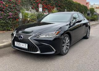 لكزس ES business executive