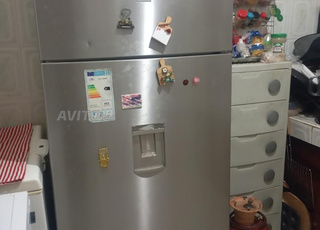 Réfrigérateur de grande taille