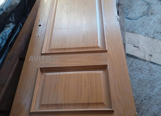 Neuf portes à vendre en bon état