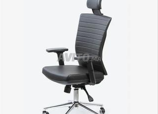 Chaise importée Chaise importée au style raffiné