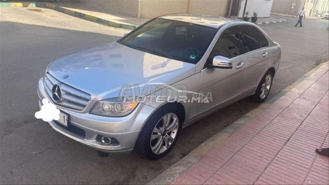 Mercedes-Benz 220 Diesel Manuelle 2008 à Rabat