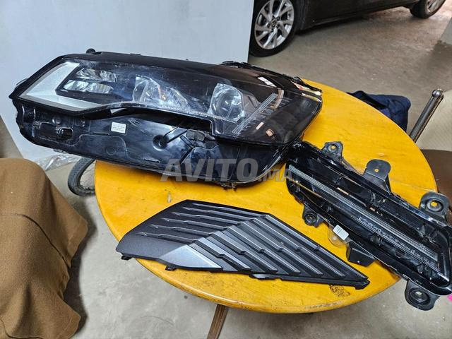 capot plus optique gauche peugeot 3008 modele 2021