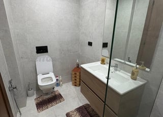 Appartement meublé avec jardin titré à ALMAZ