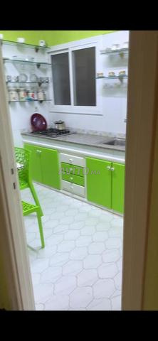 شقة مفروشة في مركز المدينة 200 درهم في اليوم