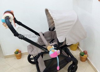 Poussette haut de gamme comme neuf