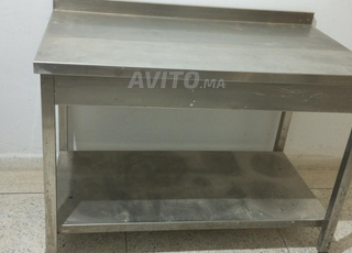 Table inox
