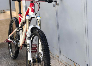 VTT Specialized Vélo