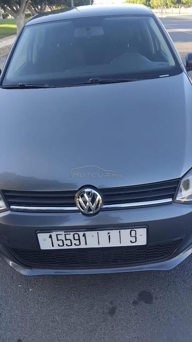 Volkswagen Polo Essence Manuelle 2011 à Tanger