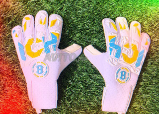 قفازات حارس مرمى جديدة - جودة عالية - للبيع 🧤⚽