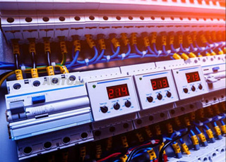 Électricien installateur