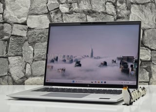 HP EliteBook 840 G11 / Ultra 7 / 32 RAM / Tactile
