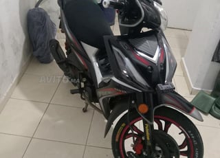 Sanya modèle 2021 encore propre