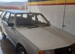 Renault R18 Essence Manuelle 1992 à Tiznit