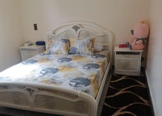 Chambre à coucher complète à vendre sans matelas