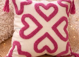 Coussins brodés au fil