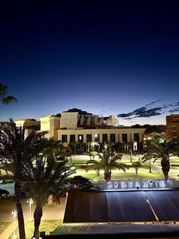 شقة مع واي فاي ومسبح مقابل قصر المؤتمرات - 2