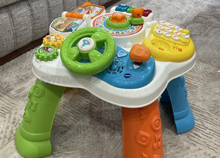 Table d'activité bilingue VTech