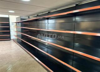 وحدة عرض للمحلات والسوبر ماركت