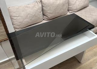 Bureau bon etat en MDF – Idéal maquillage ou étude