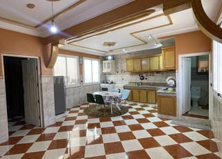 Appartement meublé à louer (familles uniquement)