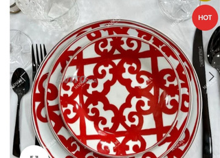 Assiettes Hermes 36 pièces aux couleurs magnifiques